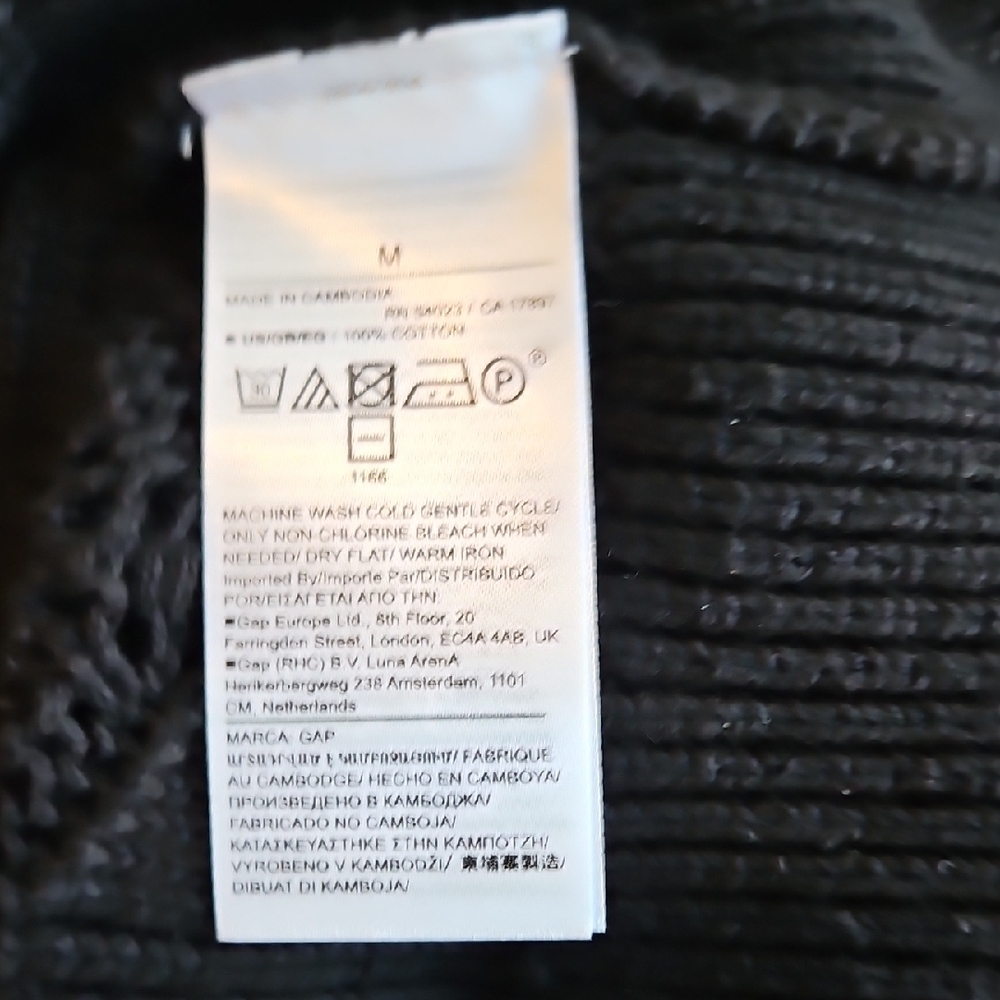 GAP Women's Black Knit Sweater - Picture 5 of 5